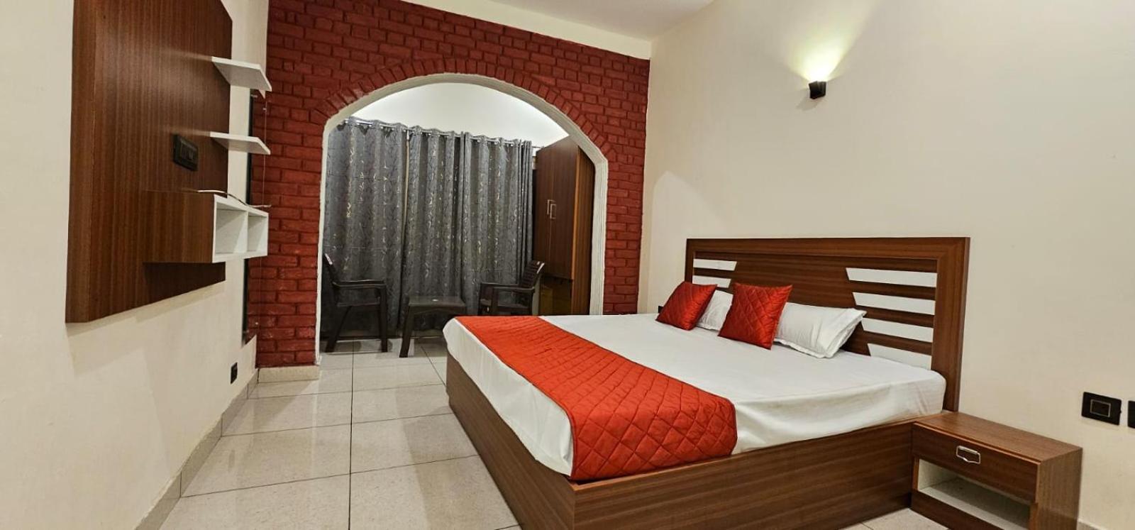 Golden Himalaya Homestay Kausani Exterior foto